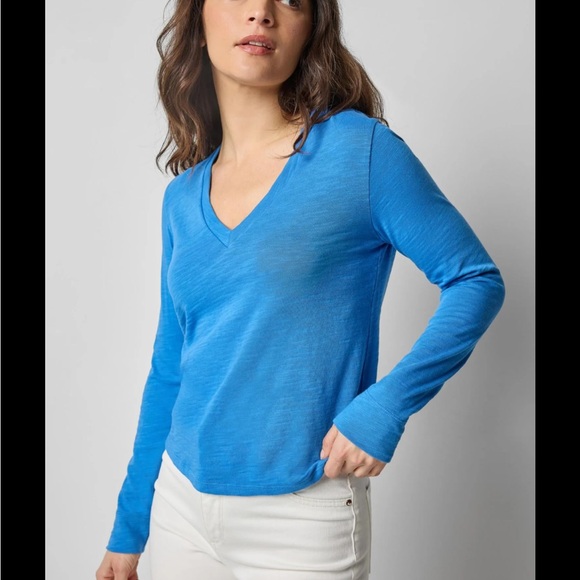 T Tahari Sweaters - T Tahari Sweater - lightweight v-neck pullover sweater in buttercup blue